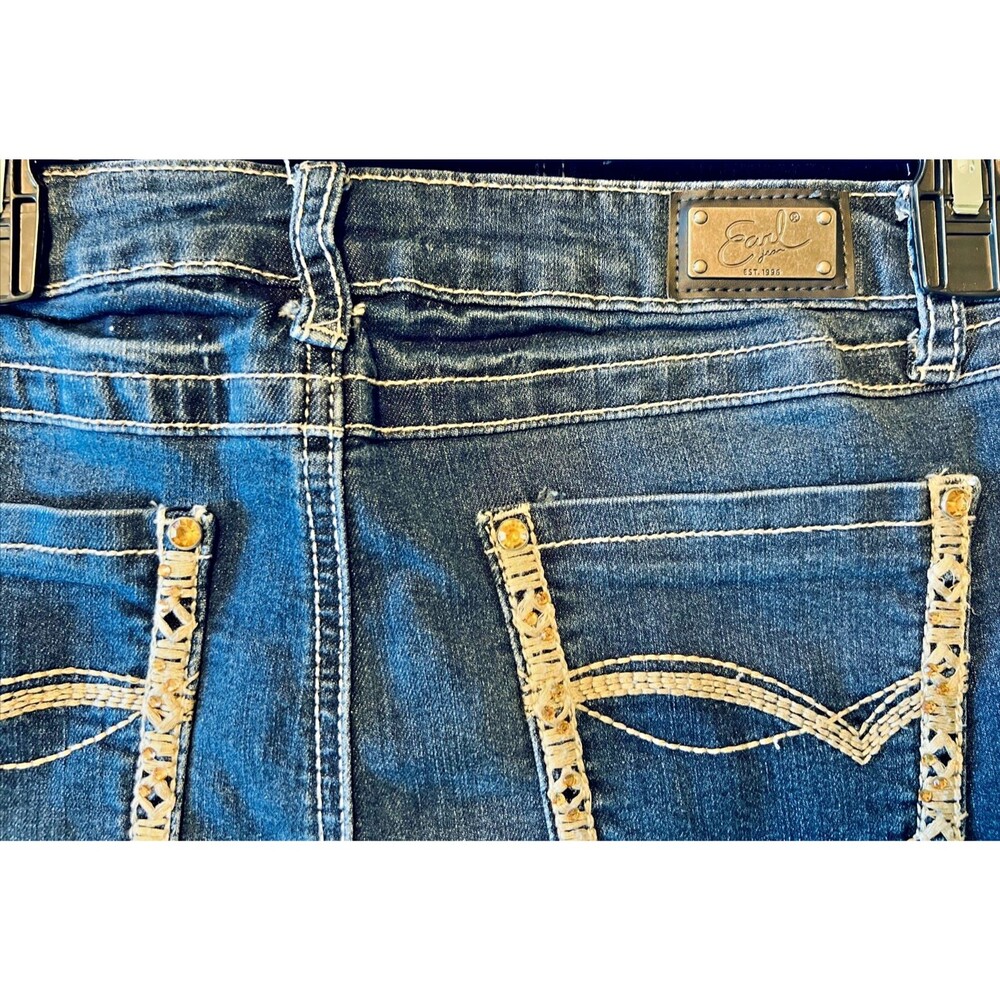 EARL Jeans Ladies Skinny Jean Medium Wash Crocheted Boho Embellishments Size 10